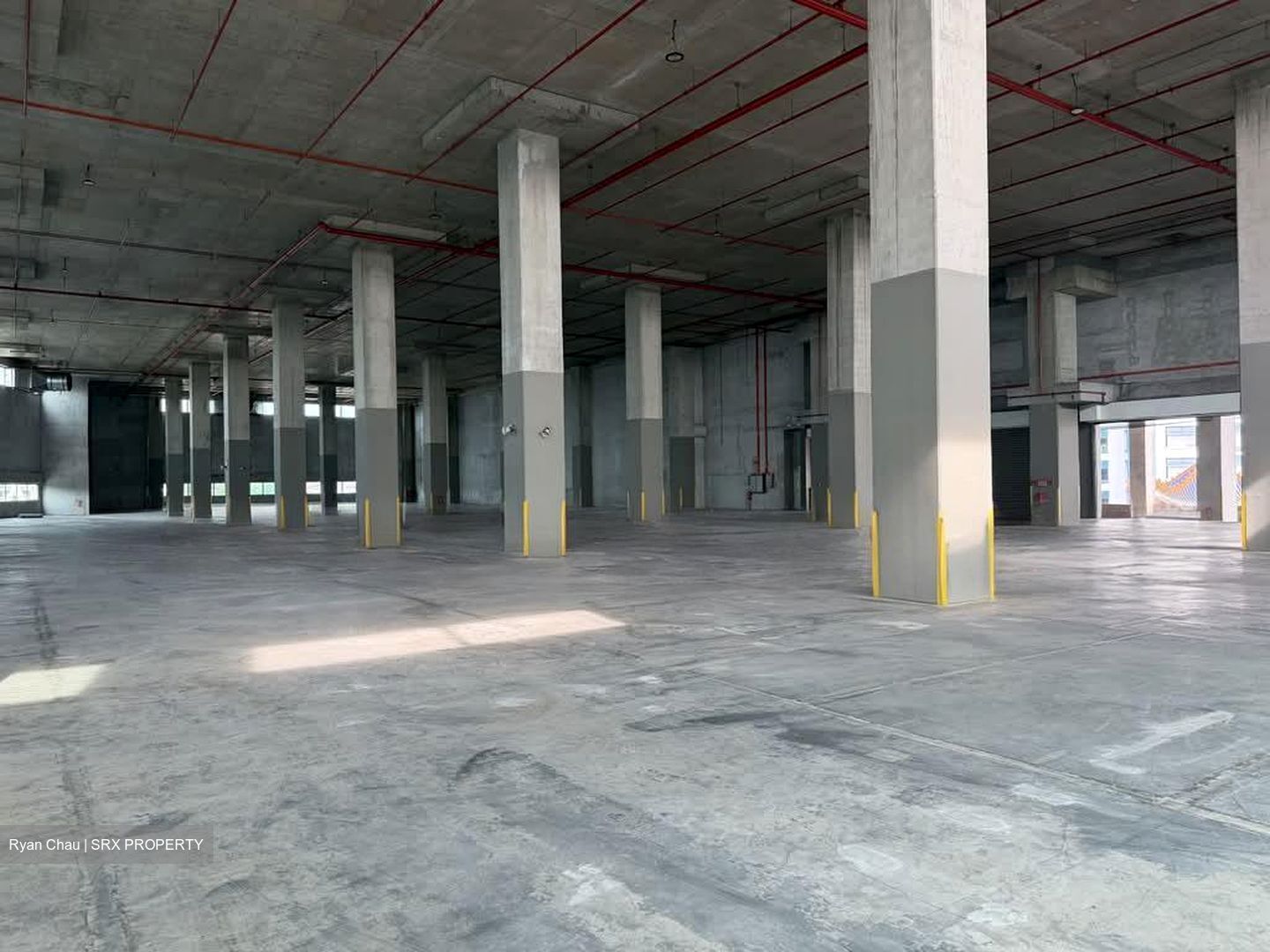 Ibm Place (D16), Warehouse #581726251